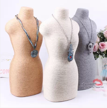 Body Jewelry Plus - Moda branco jóias busto manequim pingente