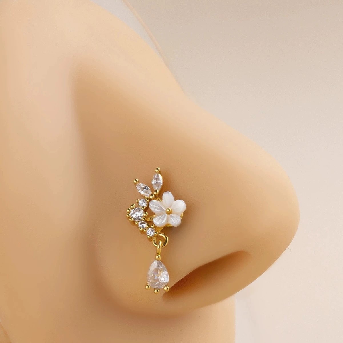 Argola de Nariz Dourada com Fl - Body Jewelry Nose Ring avaliação e preço